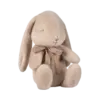 Maileg Bunny Plush small i farven light powder – blød plyskanin med sløjfe